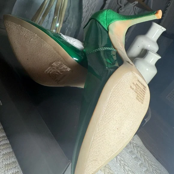 INC International Concepts Women's Emerald Heels - Picture 4 of 7